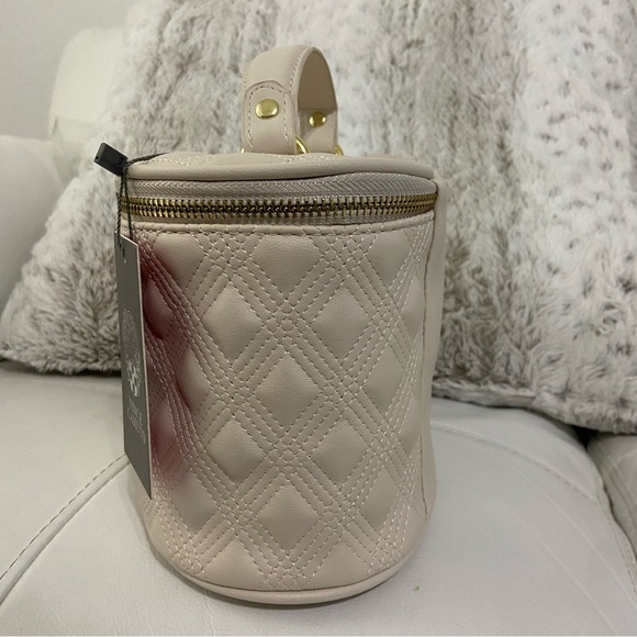 ‼️SOLD‼️Makeup tote - Picture 3 of 7